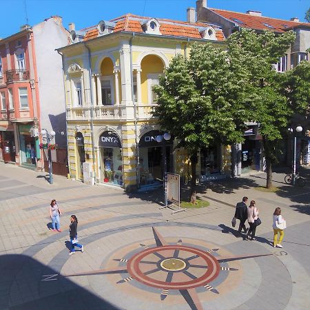 Hostel Compass Burgas ภายนอก รูปภาพ
