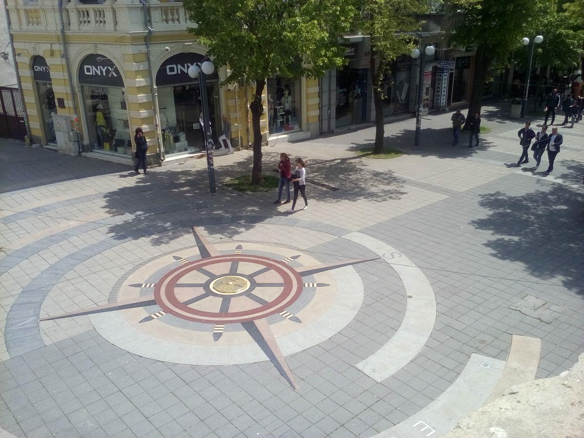 Hostel Compass Burgas ภายนอก รูปภาพ