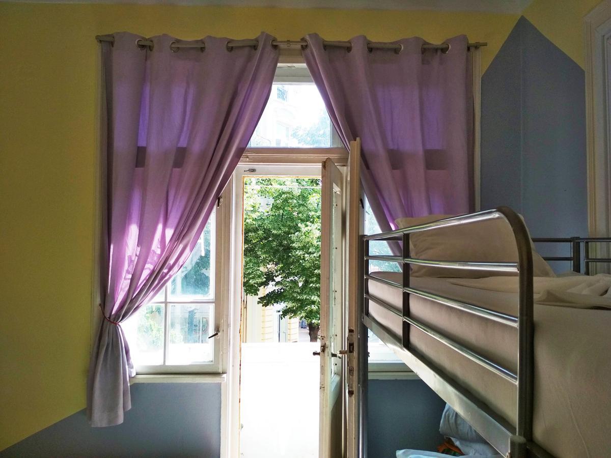 Hostel Compass Burgas ภายนอก รูปภาพ