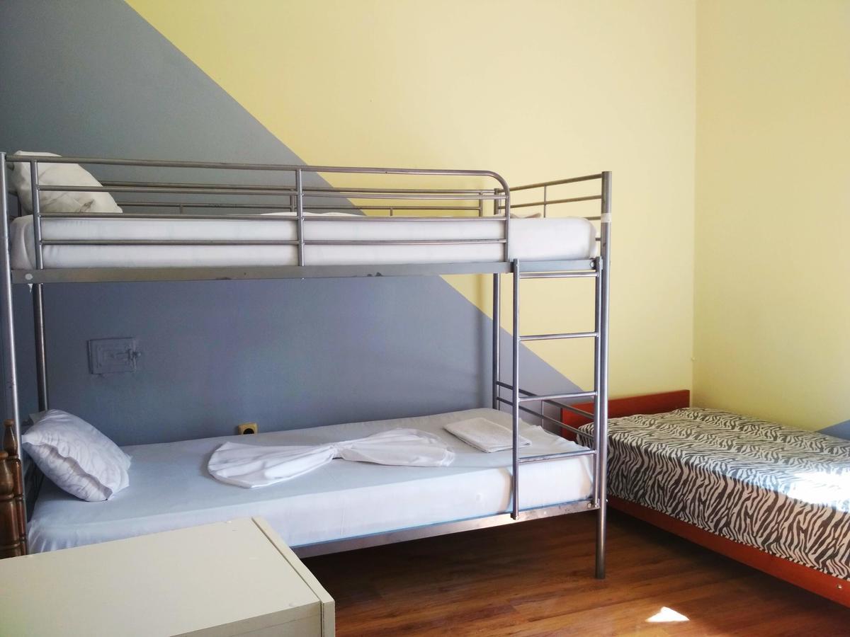 Hostel Compass Burgas ภายนอก รูปภาพ